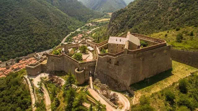 Дом отдыха Maison Les Ramparts