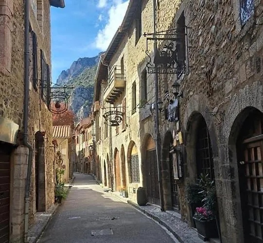 Дом отдыха Maison Les Ramparts