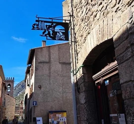 Maison Les Ramparts Дом отдыха Вильфранш-де-Конфлан